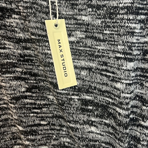 Women’s Max Studio Sweater Dress with Side Tie Black/White Size 1X New with Tags - Picture 7 of 7